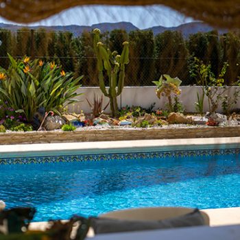 poolview_front